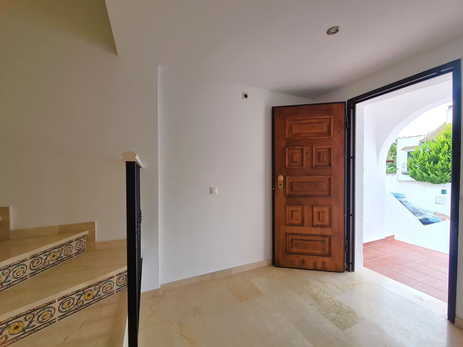 Pareado de 3 habitaciones en Manilva en venta con garaje - 619.000 € (Ref: 9508511)