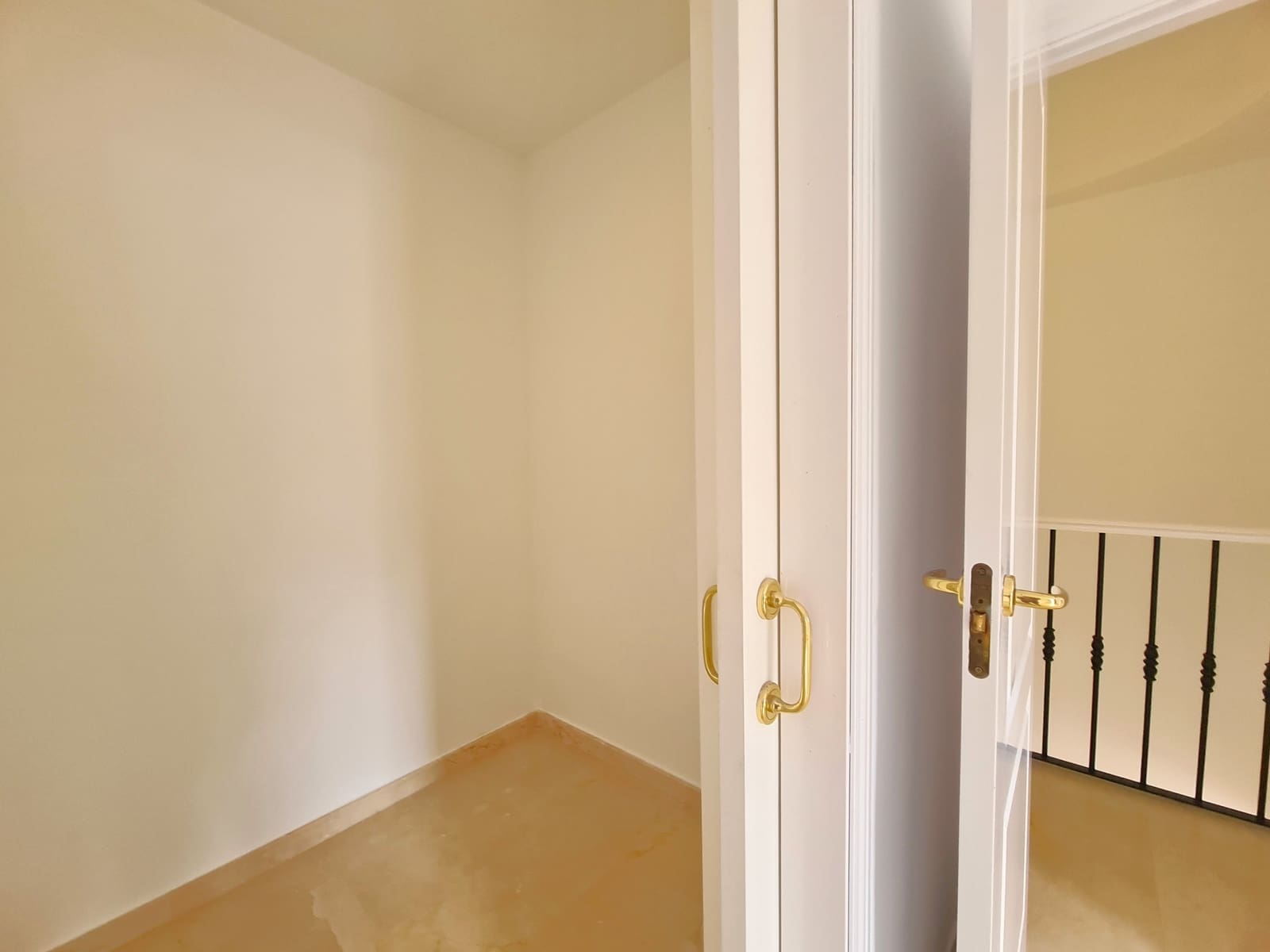 Pareado de 3 habitaciones en Manilva en venta con garaje - 619.000 € (Ref: 9508511)
