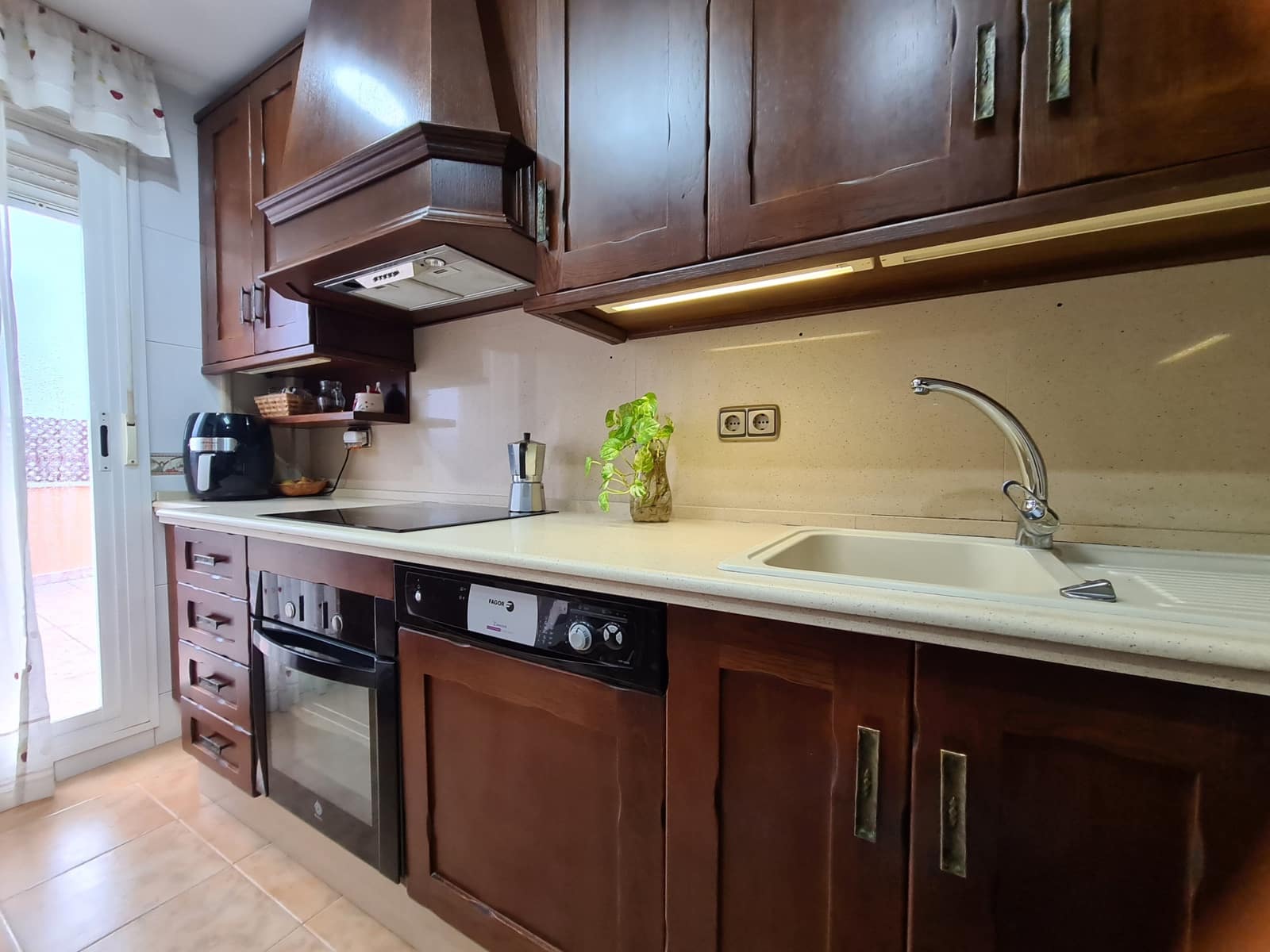 4 sovrum Takvåning till salu i Estepona med garage - 679 000 € (Ref: 9511979)