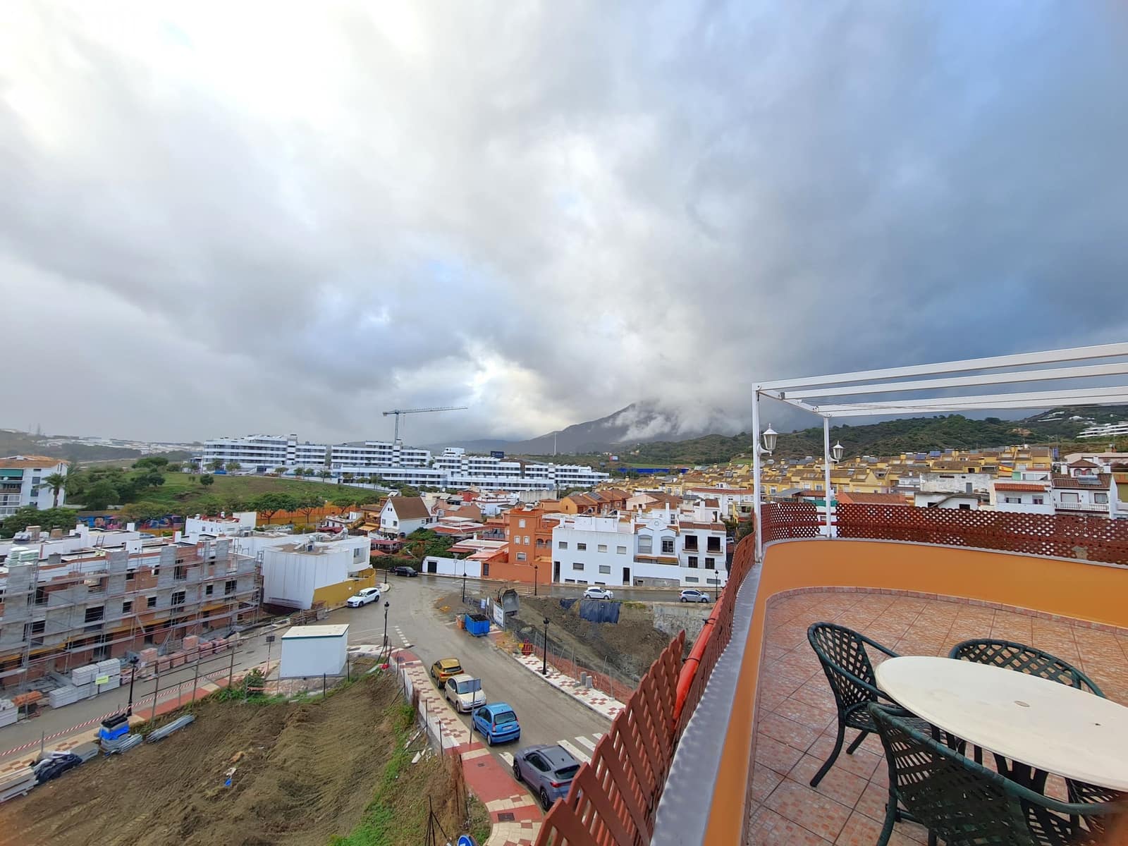 4 sovrum Takvåning till salu i Estepona med garage - 679 000 € (Ref: 9511979)