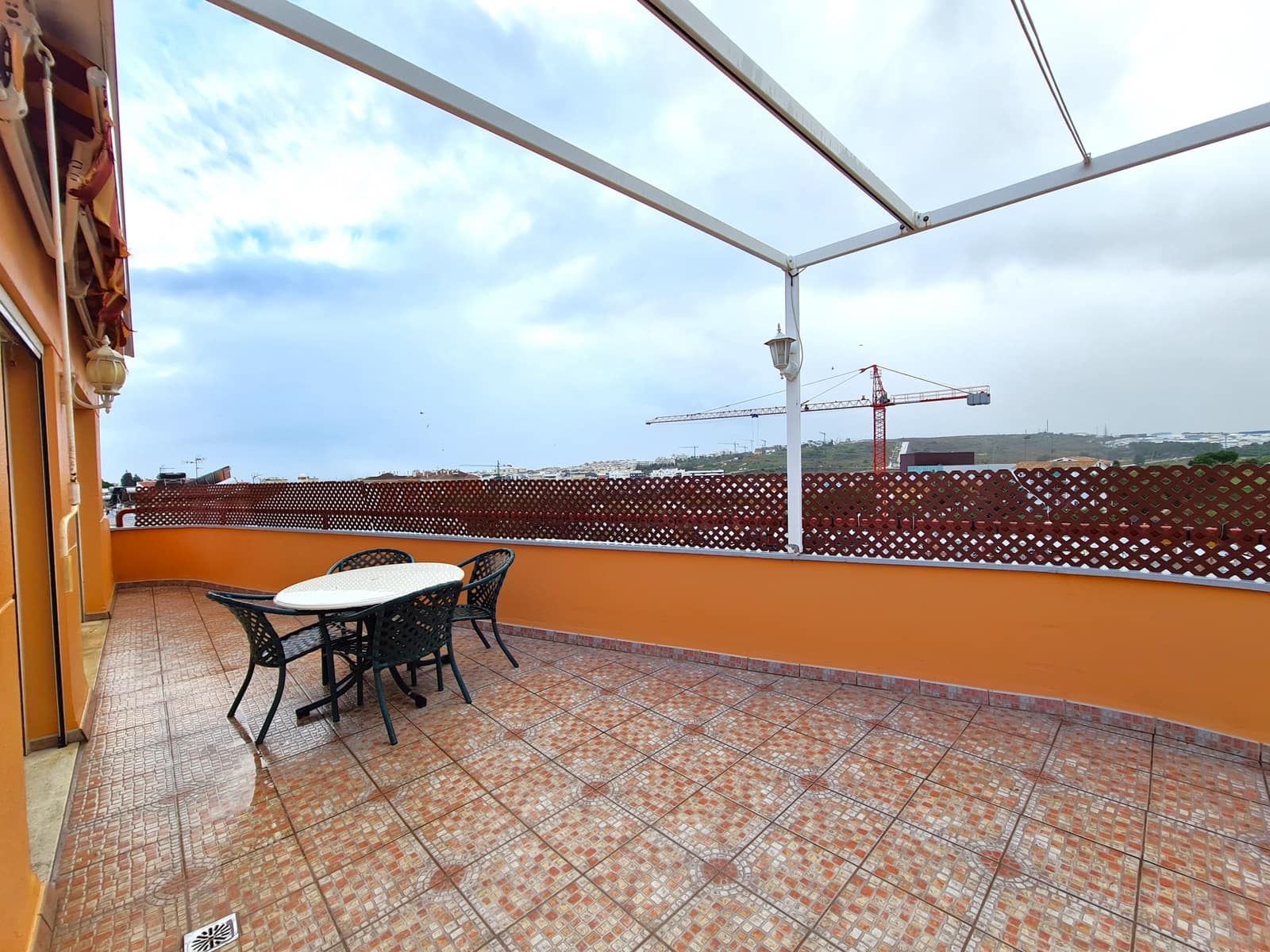 4 sovrum Takvåning till salu i Estepona med garage - 679 000 € (Ref: 9511979)