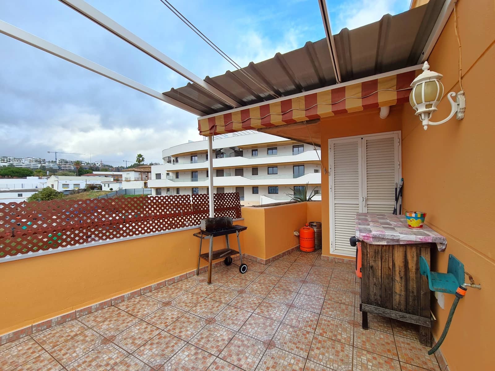 4 sovrum Takvåning till salu i Estepona med garage - 679 000 € (Ref: 9511979)