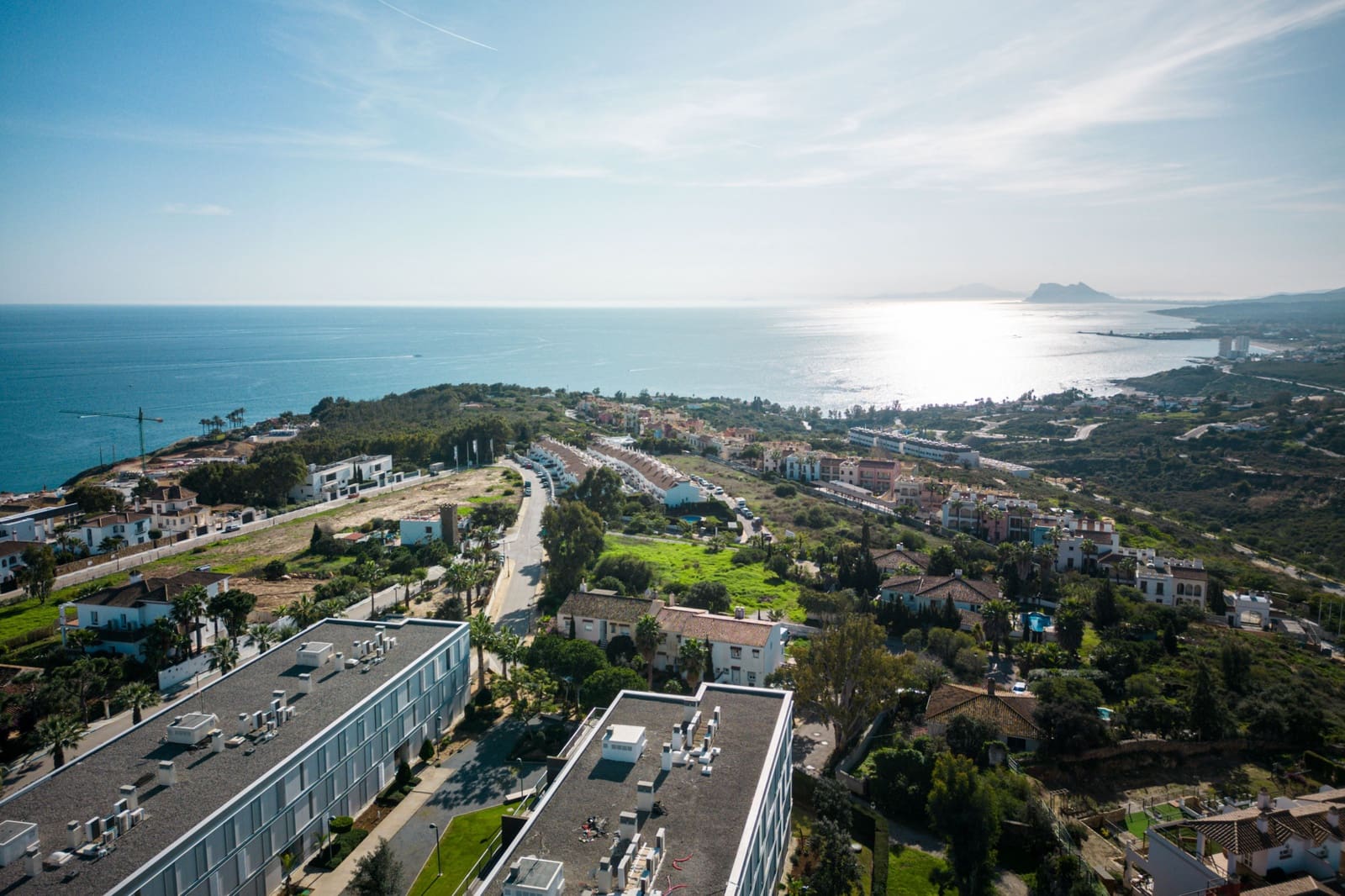 3 chambre Appartement à vendre à La Duquesa / Puerto de la Duquesa avec piscine garage - 429 000 € (Ref: 9540898)