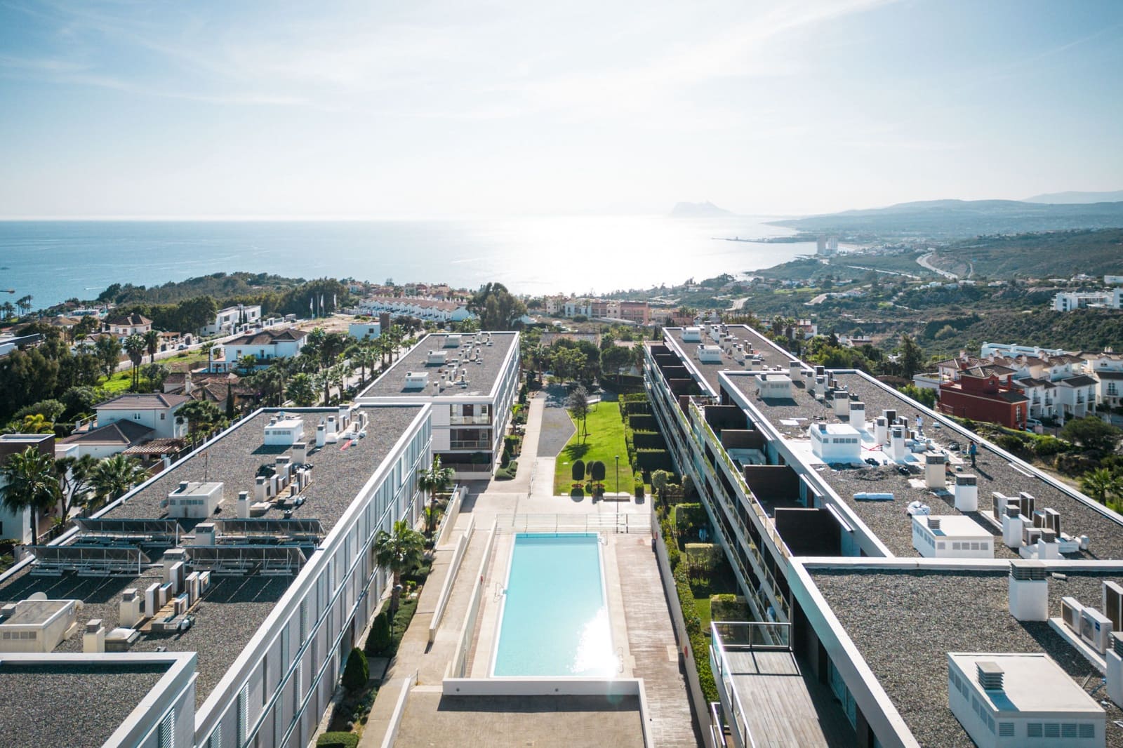 3 chambre Appartement à vendre à La Duquesa / Puerto de la Duquesa avec piscine garage - 429 000 € (Ref: 9540898)