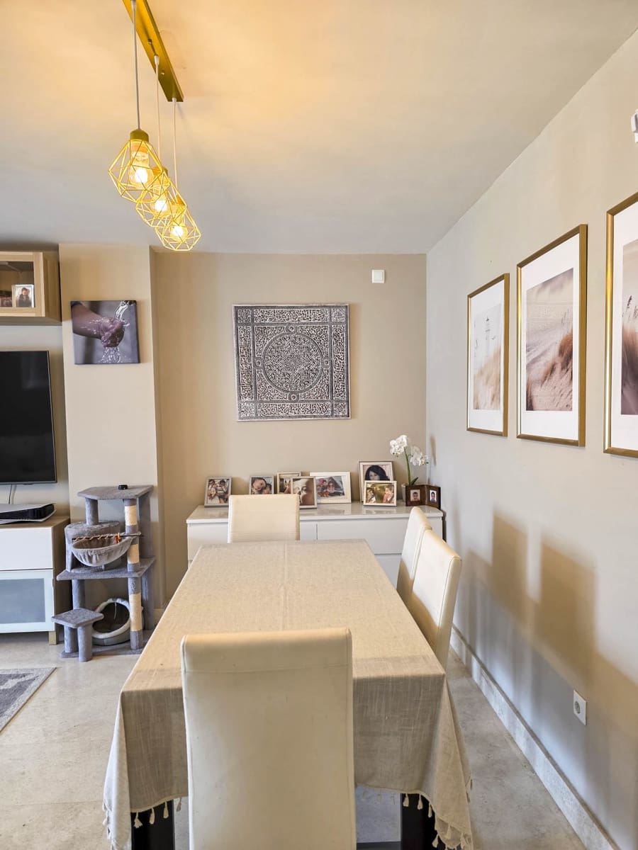 3 bedroom Apartment for sale in La Duquesa / Puerto de la Duquesa with pool garage - € 429,000 (Ref: 9540898)