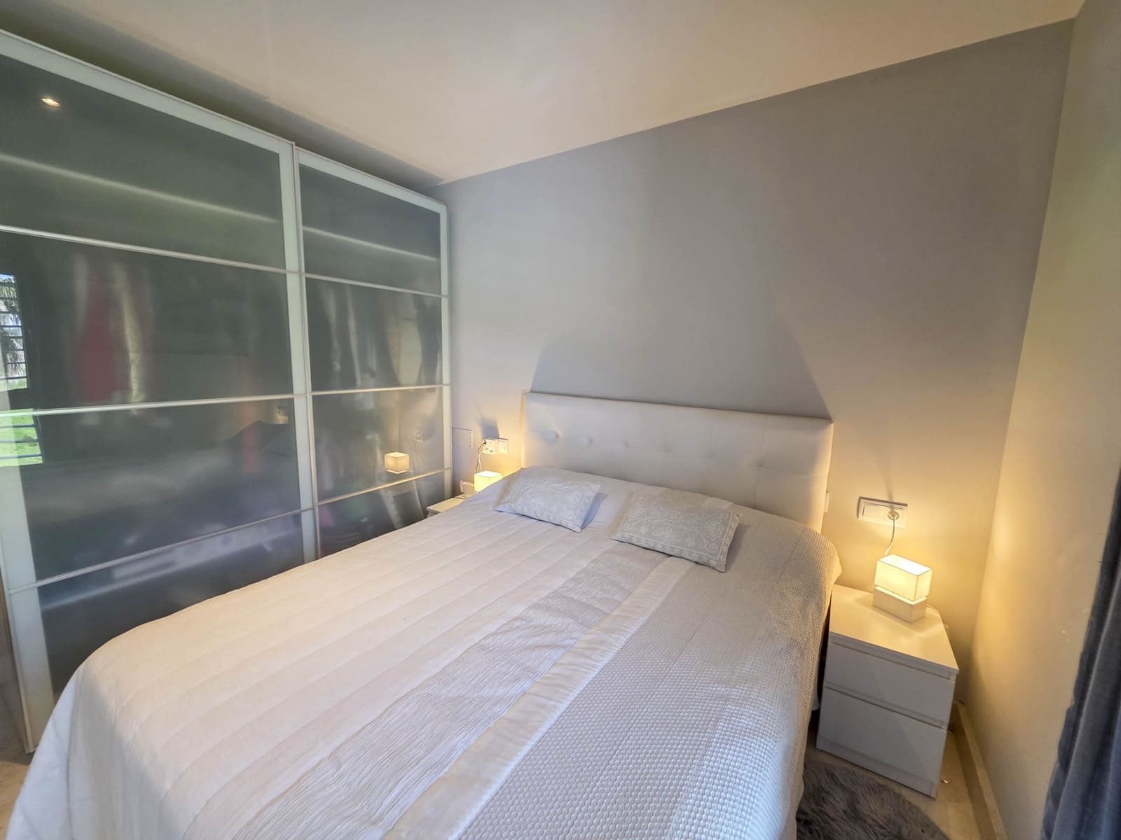 3 bedroom Apartment for sale in La Duquesa / Puerto de la Duquesa with pool garage - € 429,000 (Ref: 9540898)