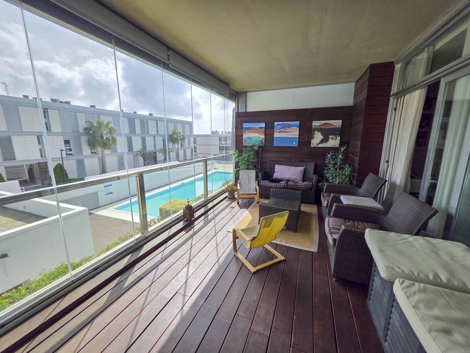 3 bedroom Apartment for sale in La Duquesa / Puerto de la Duquesa with pool garage - € 429,000 (Ref: 9540898)