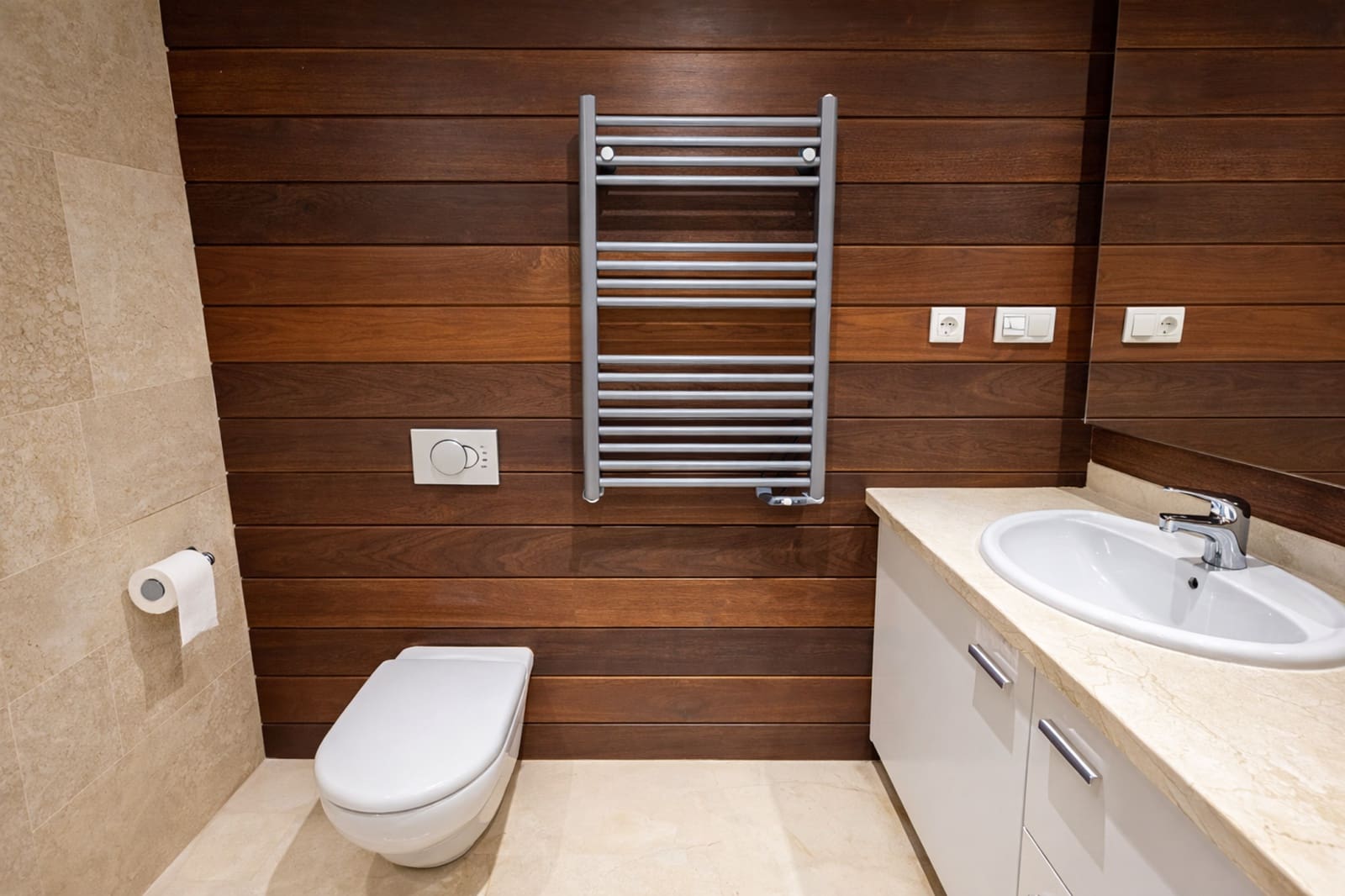 3 slaapkamer Appartement te koop in La Duquesa / Puerto de la Duquesa met zwembad garage - € 429.000 (Ref: 9540898)