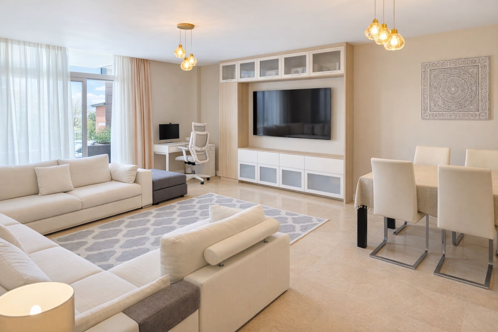 3 slaapkamer Appartement te koop in La Duquesa / Puerto de la Duquesa met zwembad garage - € 429.000 (Ref: 9540898)