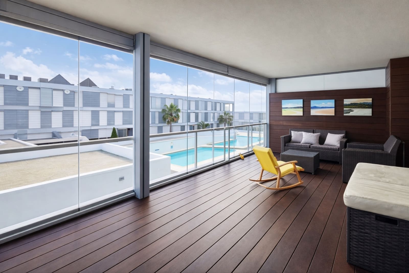 3 slaapkamer Appartement te koop in La Duquesa / Puerto de la Duquesa met zwembad garage - € 429.000 (Ref: 9540898)