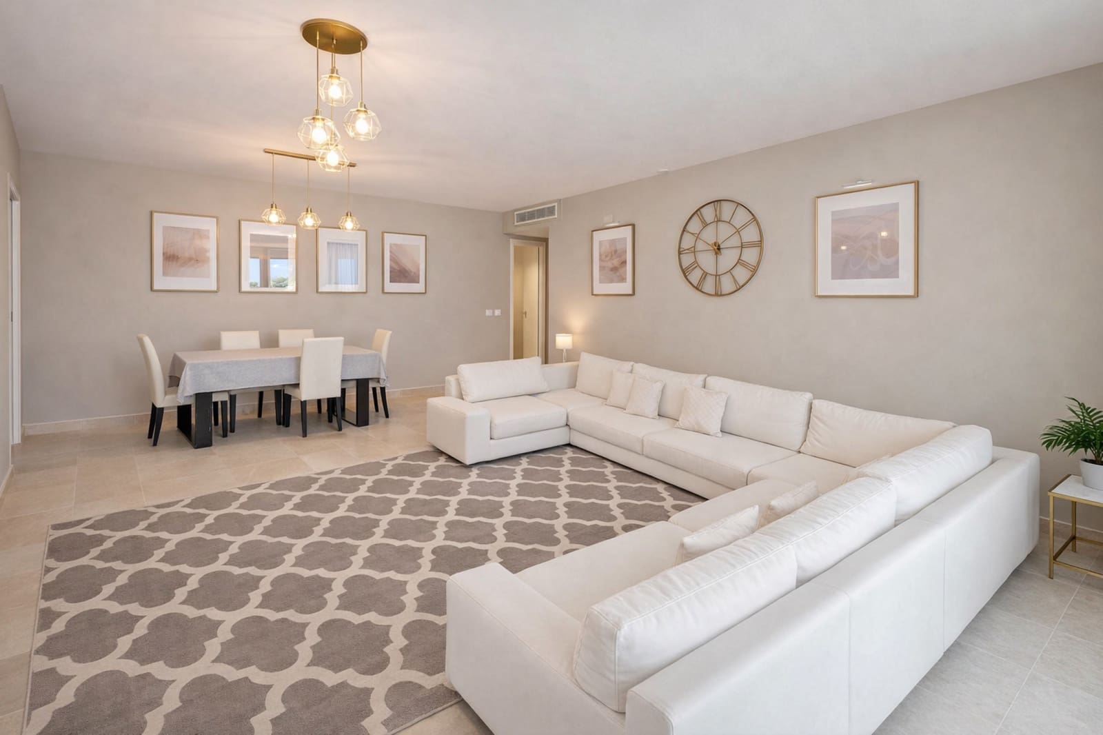 3 slaapkamer Appartement te koop in La Duquesa / Puerto de la Duquesa met zwembad garage - € 429.000 (Ref: 9540898)