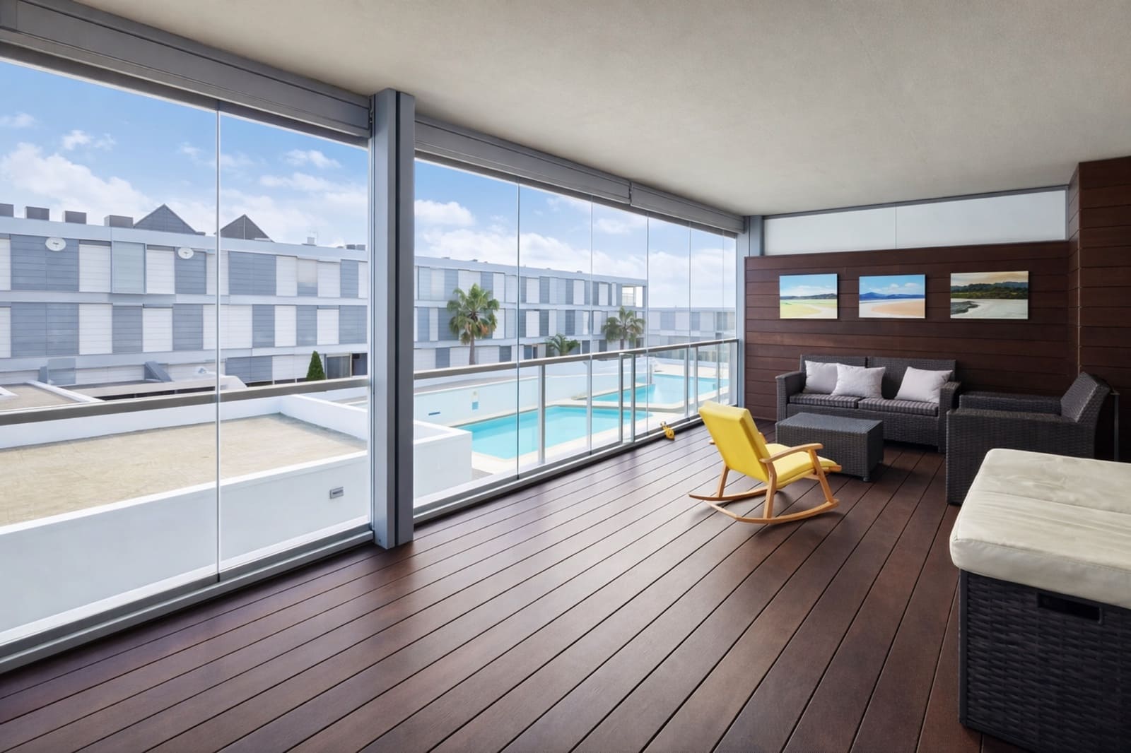 3 bedroom Apartment for sale in La Duquesa / Puerto de la Duquesa with pool garage - € 345,000 (Ref: 9540898)
