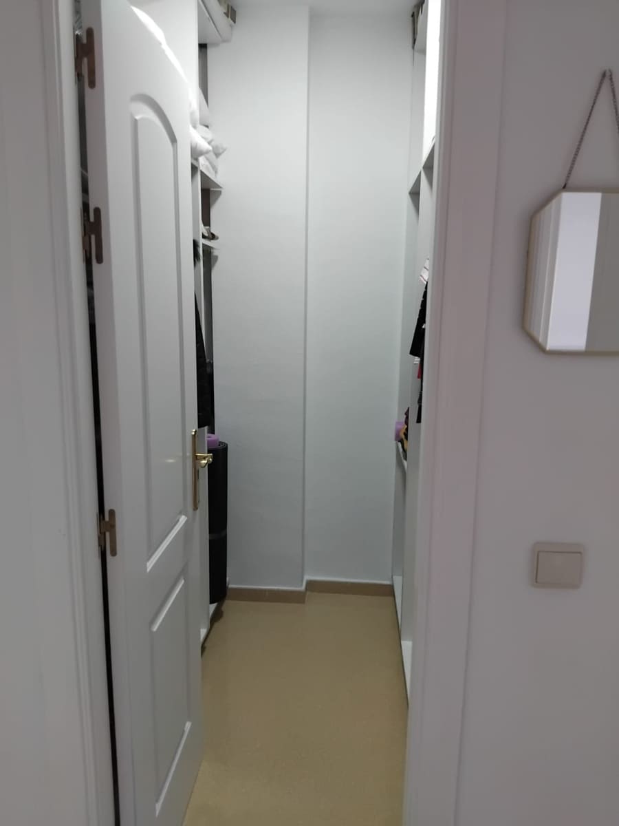 3 bedroom Apartment for sale in San Luis de Sabinillas with pool - € 291,000 (Ref: 9551034)