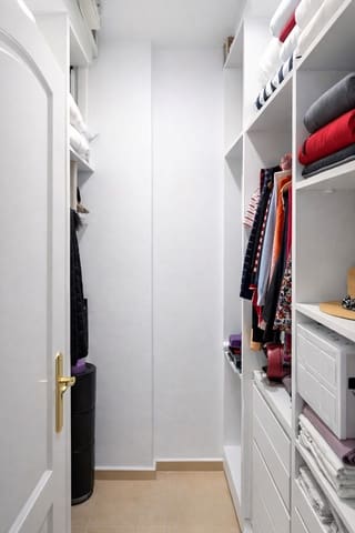 3 sovrum Lägenhet till salu i San Luis de Sabinillas, Manilva med pool - 291 000 € (Ref: 9551034)