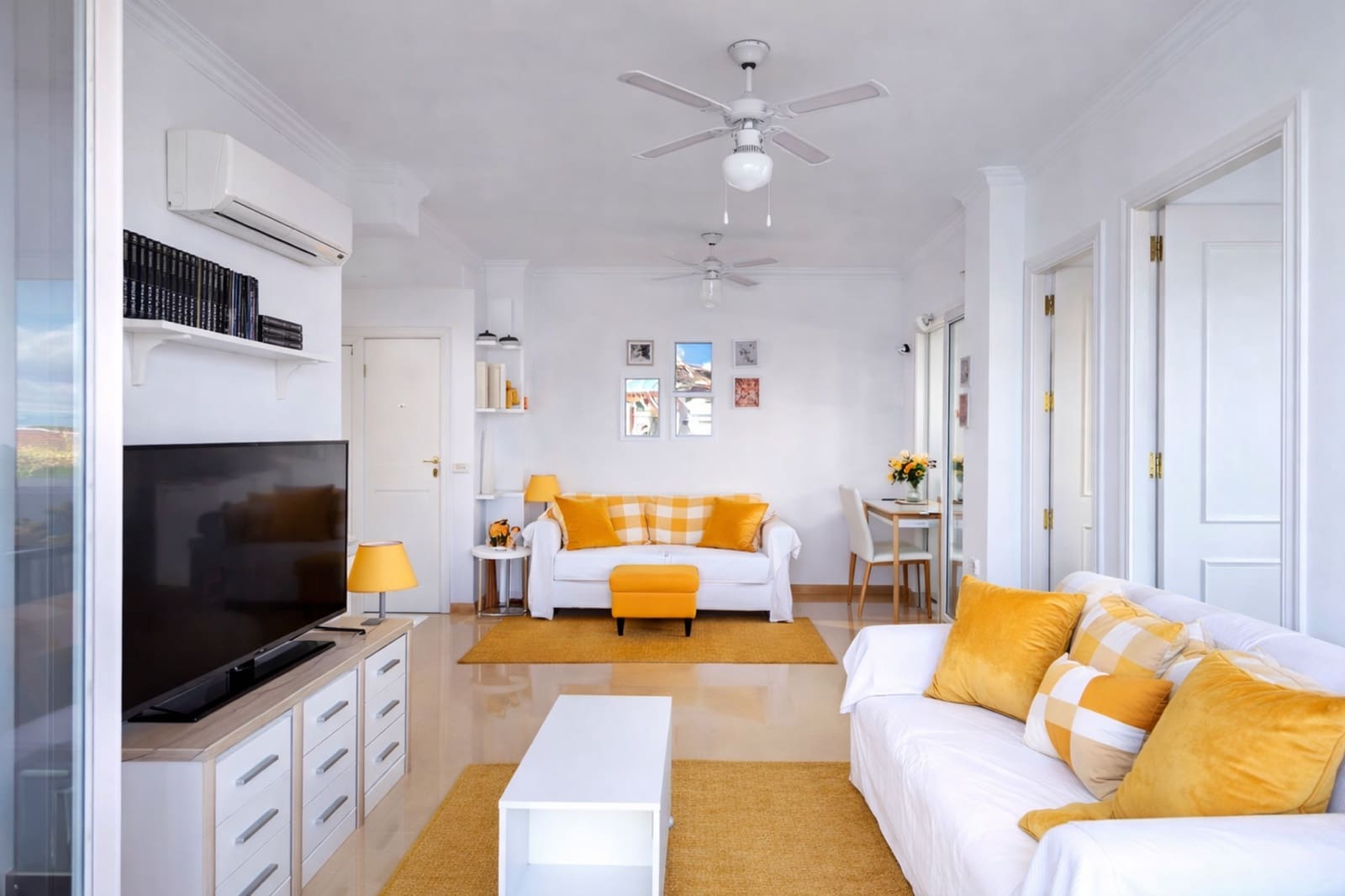 3 bedroom Apartment for sale in San Luis de Sabinillas with pool - € 291,000 (Ref: 9551034)