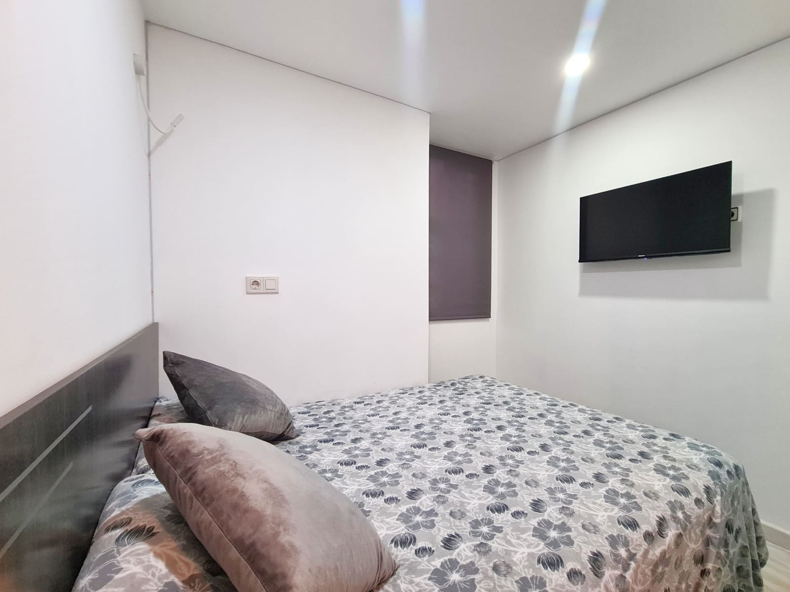 2 Zimmer Apartment zu verkaufen in Estepona mit Pool Garage - 325.000 € (Ref: 9551036)