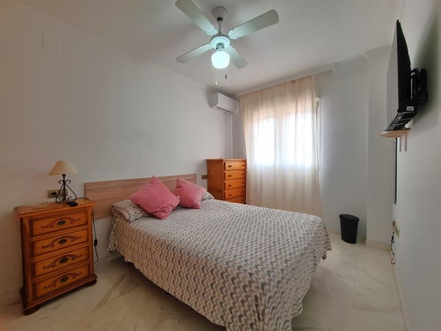 2 Zimmer Apartment zu verkaufen in Estepona mit Pool Garage - 325.000 € (Ref: 9551036)