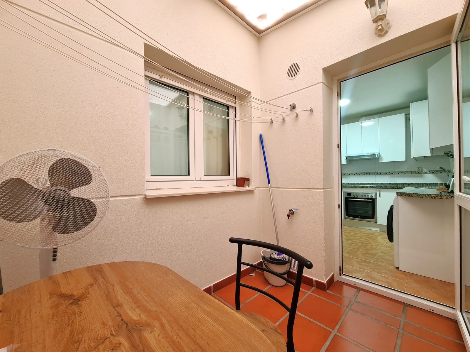 2 Zimmer Apartment zu verkaufen in Estepona mit Pool Garage - 325.000 € (Ref: 9551036)