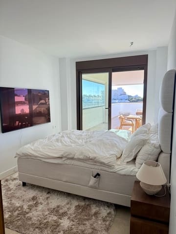 3 quarto Apartamento para venda em Estepona com piscina garagem - 980 000 € (Ref: 9568194)