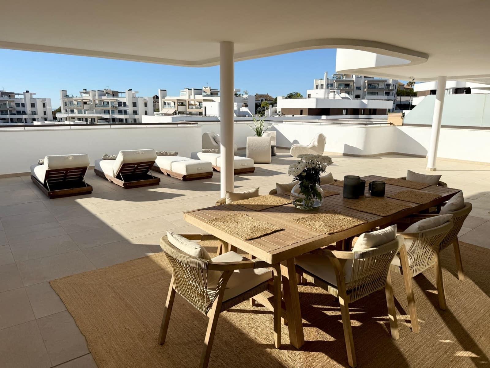 3 quarto Apartamento para venda em Estepona com piscina garagem - 980 000 € (Ref: 9568194)