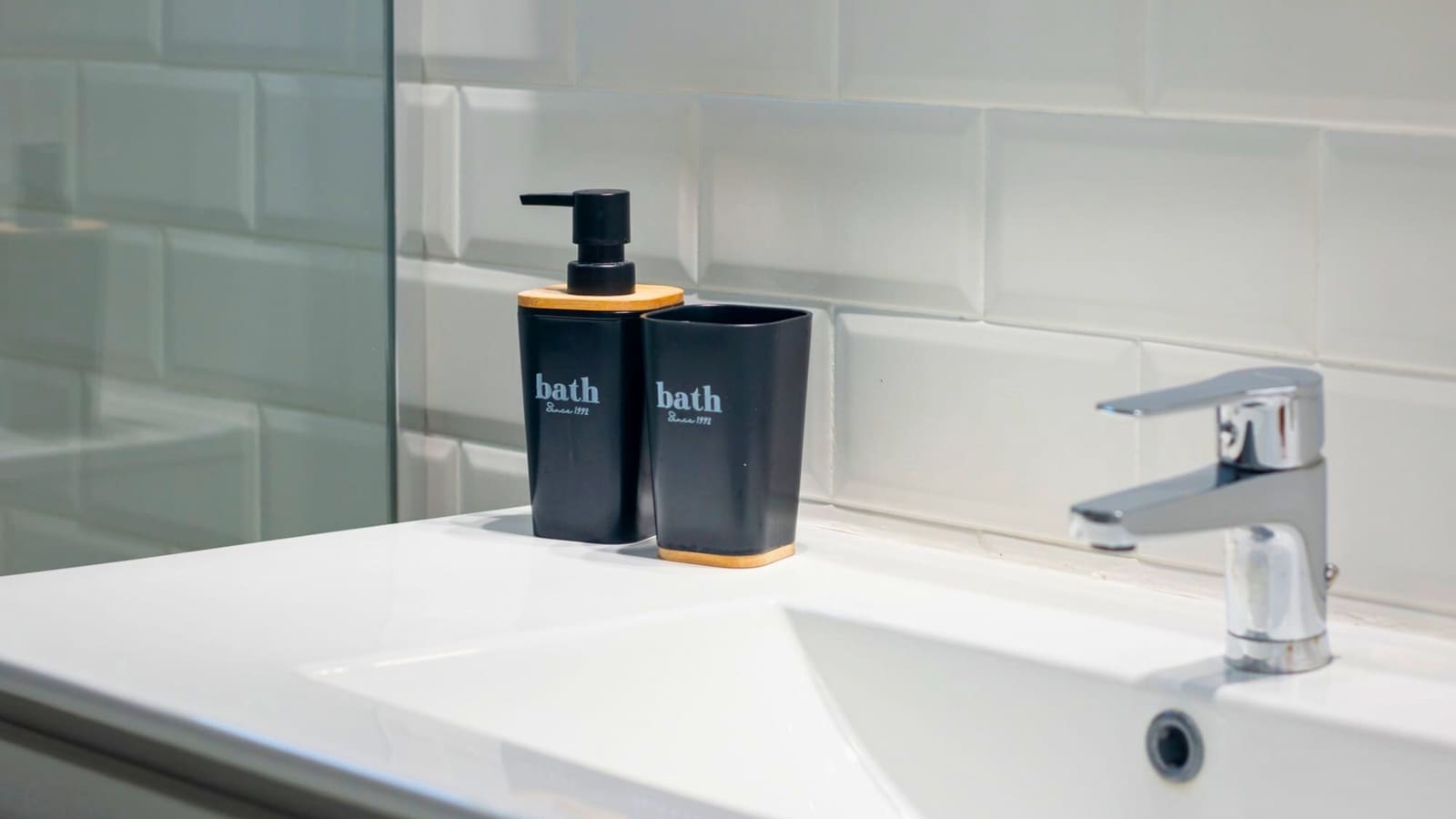 2 soveværelse Penthouse til salg i La Duquesa / Puerto de la Duquesa med swimmingpool garage - € 265.000 (Ref: 9570800)