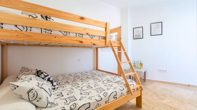 2 sypialnia Penthouse na sprzedaż w La Duquesa / Puerto de la Duquesa, Manilva z basenem garażem - 265 000 € (Ref: 9570800)