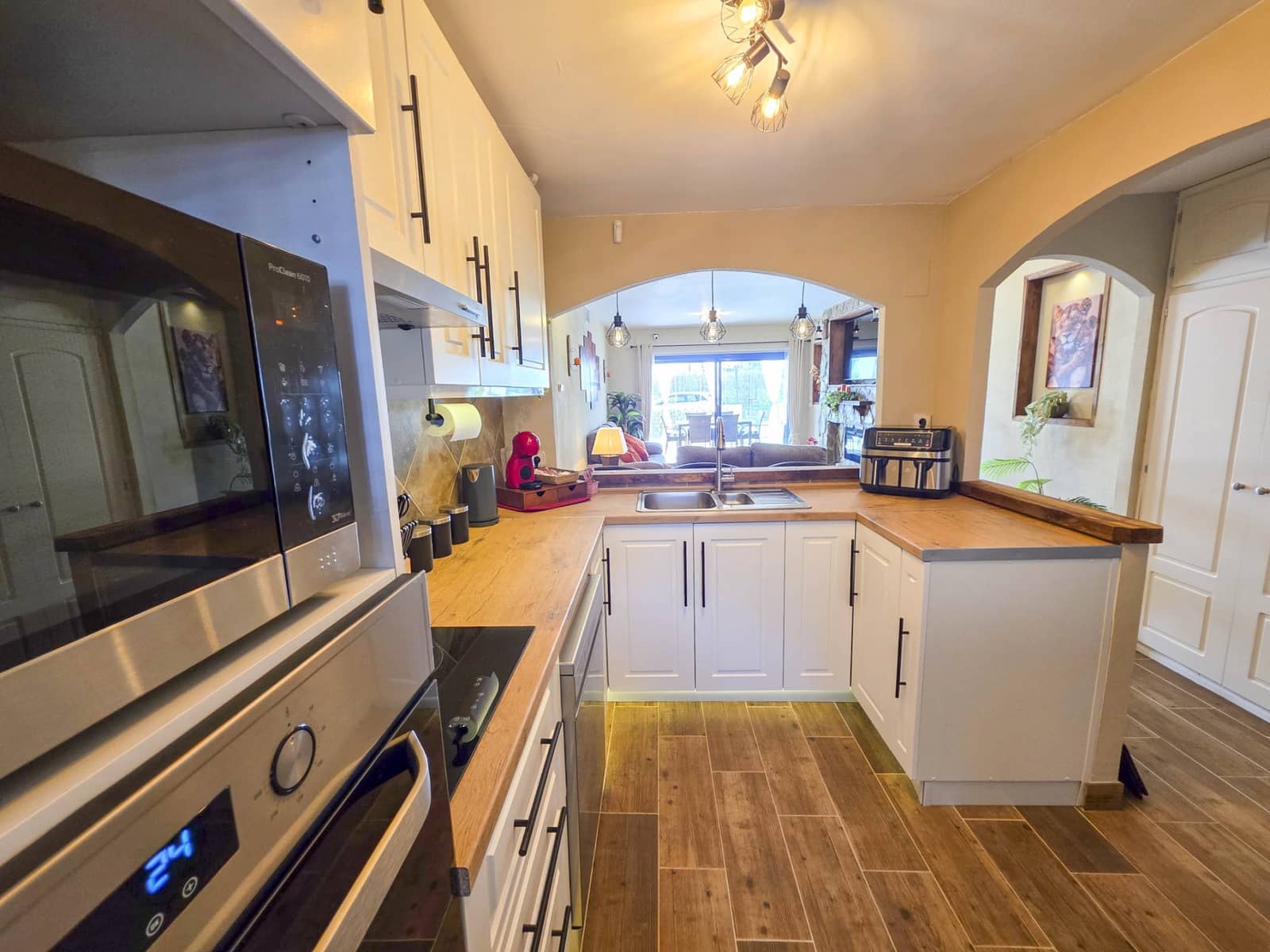 2 slaapkamer Appartement te koop in La Duquesa / Puerto de la Duquesa met zwembad garage - € 369.000 (Ref: 9594775)