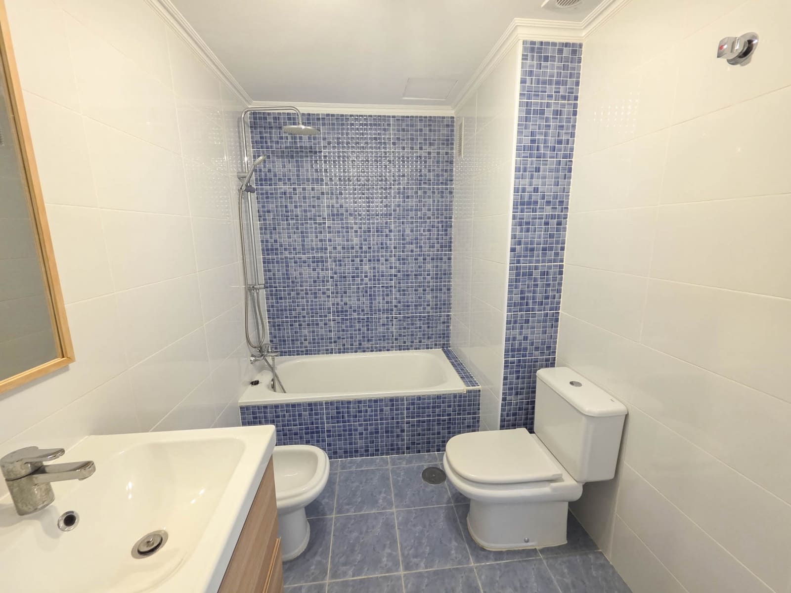 2 soverom Leilighet til salgs i San Luis de Sabinillas med svømmebasseng - € 340 000 (Ref: 9619042)