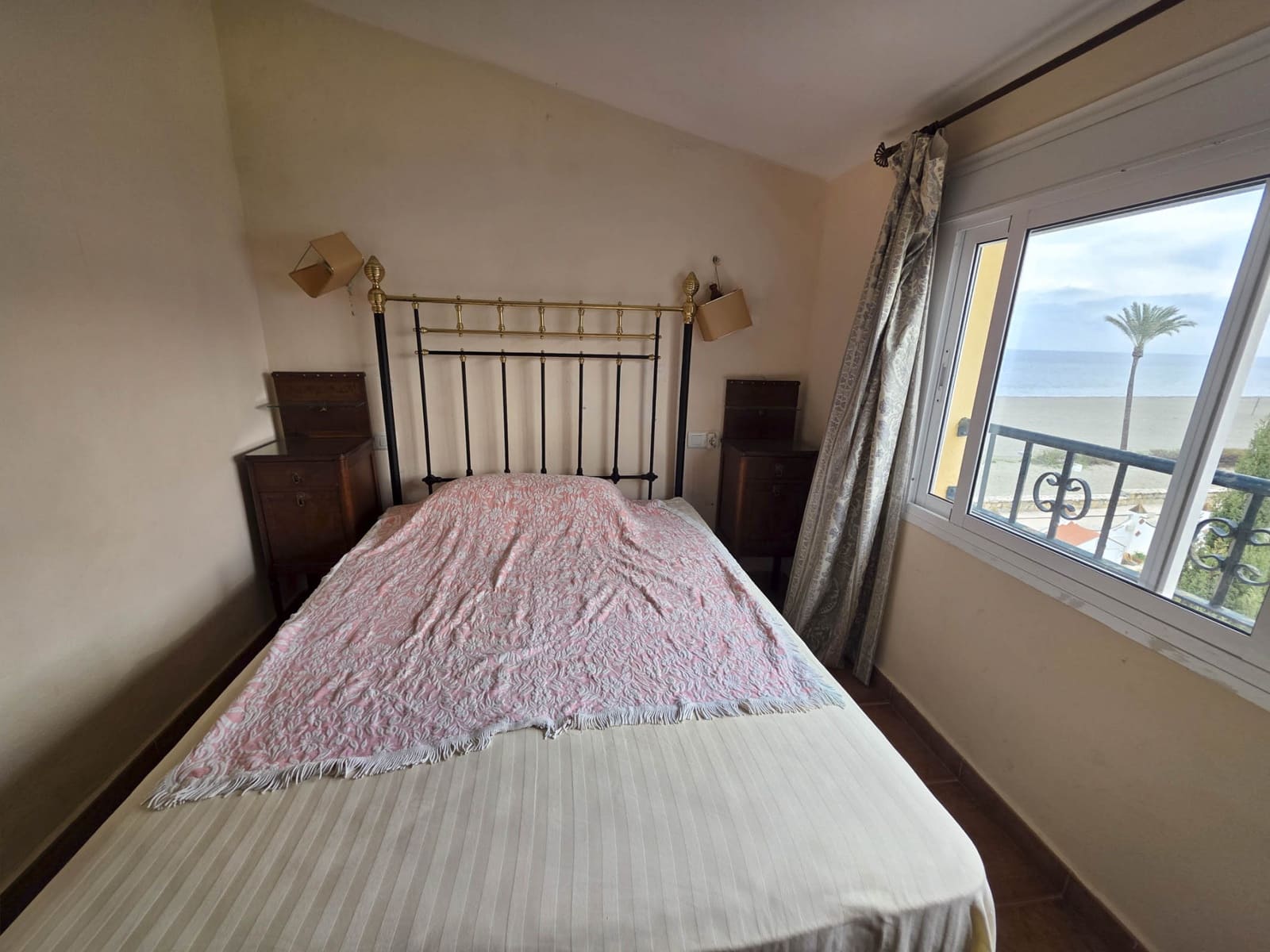 Casa de 5 habitaciones en Casares en venta con piscina - 650.000 € (Ref: 9647847)