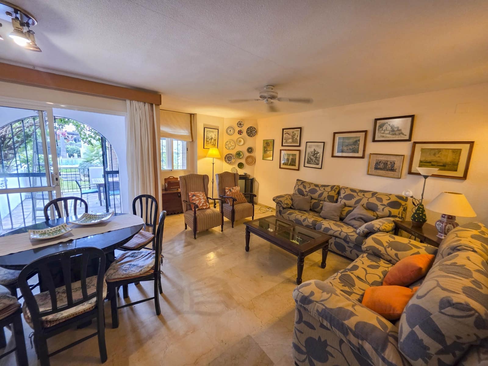 Casa de 5 habitaciones en Casares en venta con piscina - 650.000 € (Ref: 9647847)