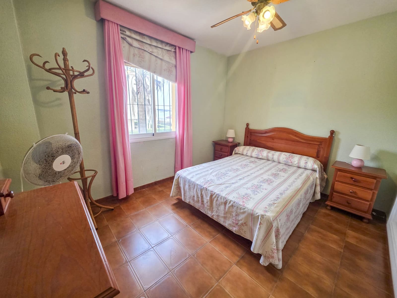 Casa de 5 habitaciones en Casares en venta con piscina - 650.000 € (Ref: 9647847)