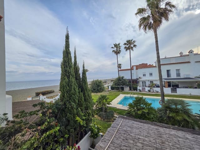 Casa de 5 habitaciones en Casares en venta con piscina - 650.000 € (Ref: 9647847)