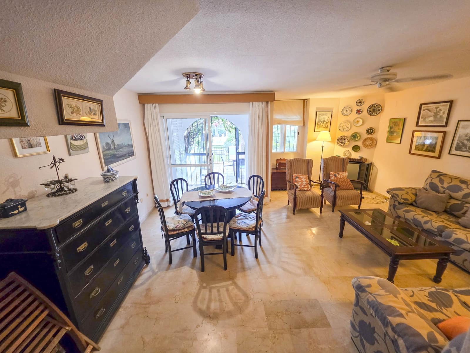 Casa de 5 habitaciones en Casares en venta con piscina - 650.000 € (Ref: 9647847)