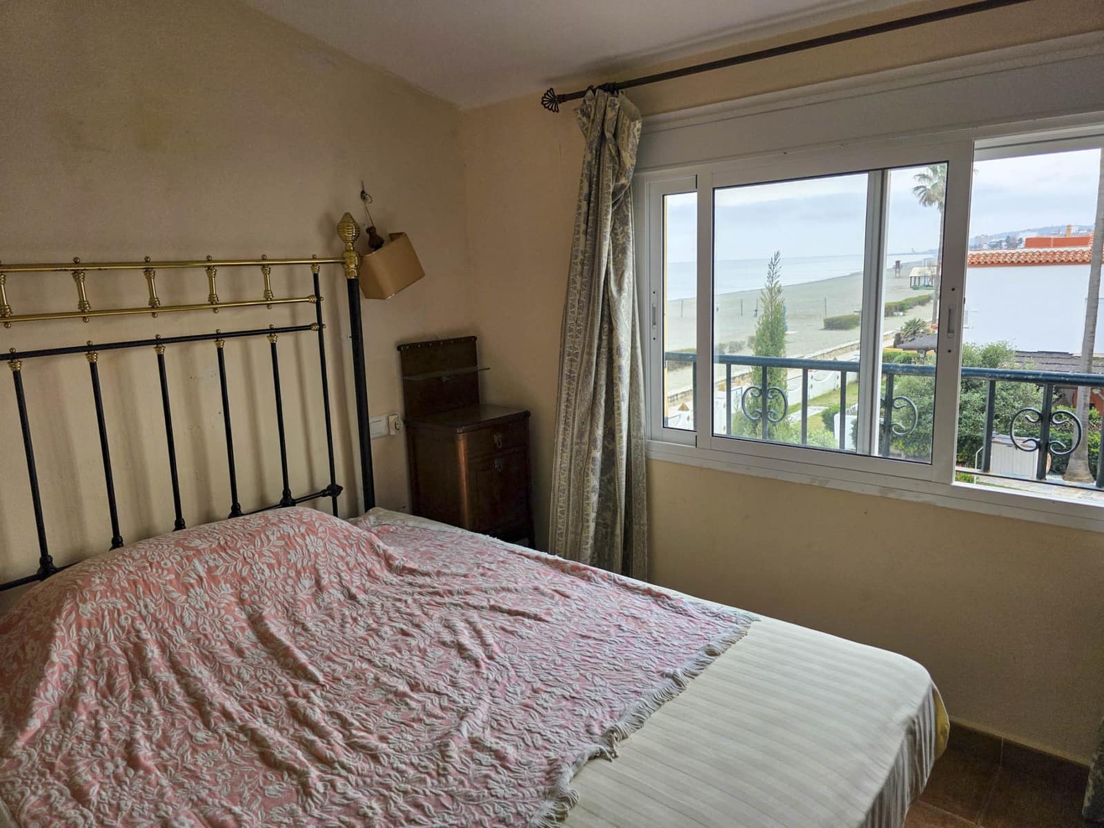 5 bedroom Townhouse for sale in Casares with pool - € 650,000 (Ref: 9647847)