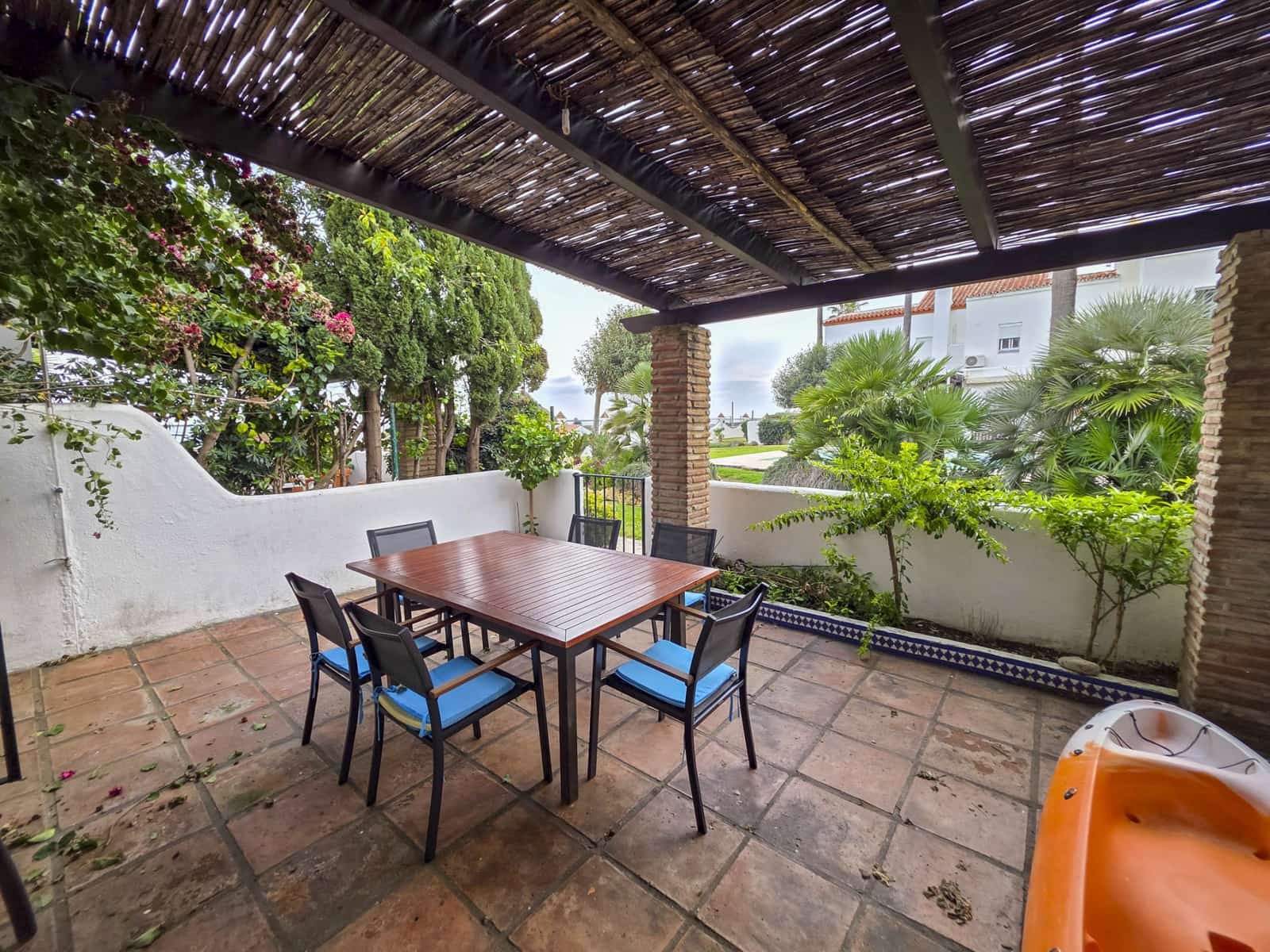 5 bedroom Townhouse for sale in Casares with pool - € 650,000 (Ref: 9647847)