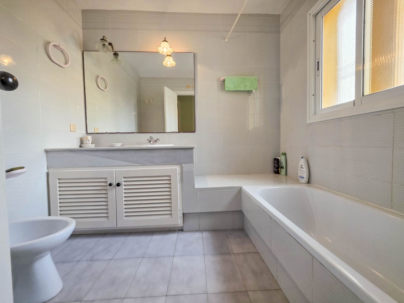 5 bedroom Townhouse for sale in Casares with pool - € 650,000 (Ref: 9647847)