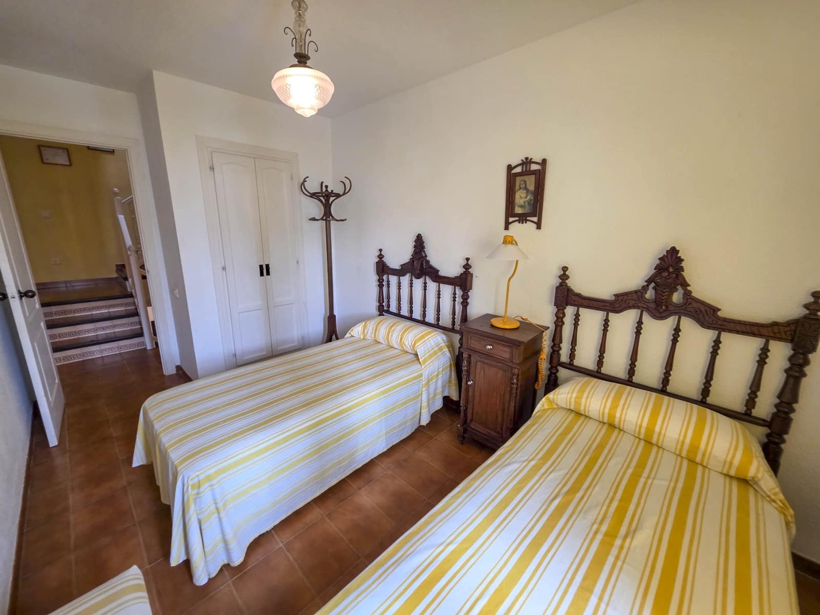 5 bedroom Townhouse for sale in Casares with pool - € 650,000 (Ref: 9647847)