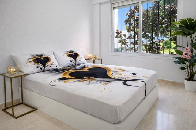 2 makuuhuone Huoneisto myytävänä paikassa Estepona mukana uima-altaan 
autotalli - 349 900 € (Ref: 9658433)