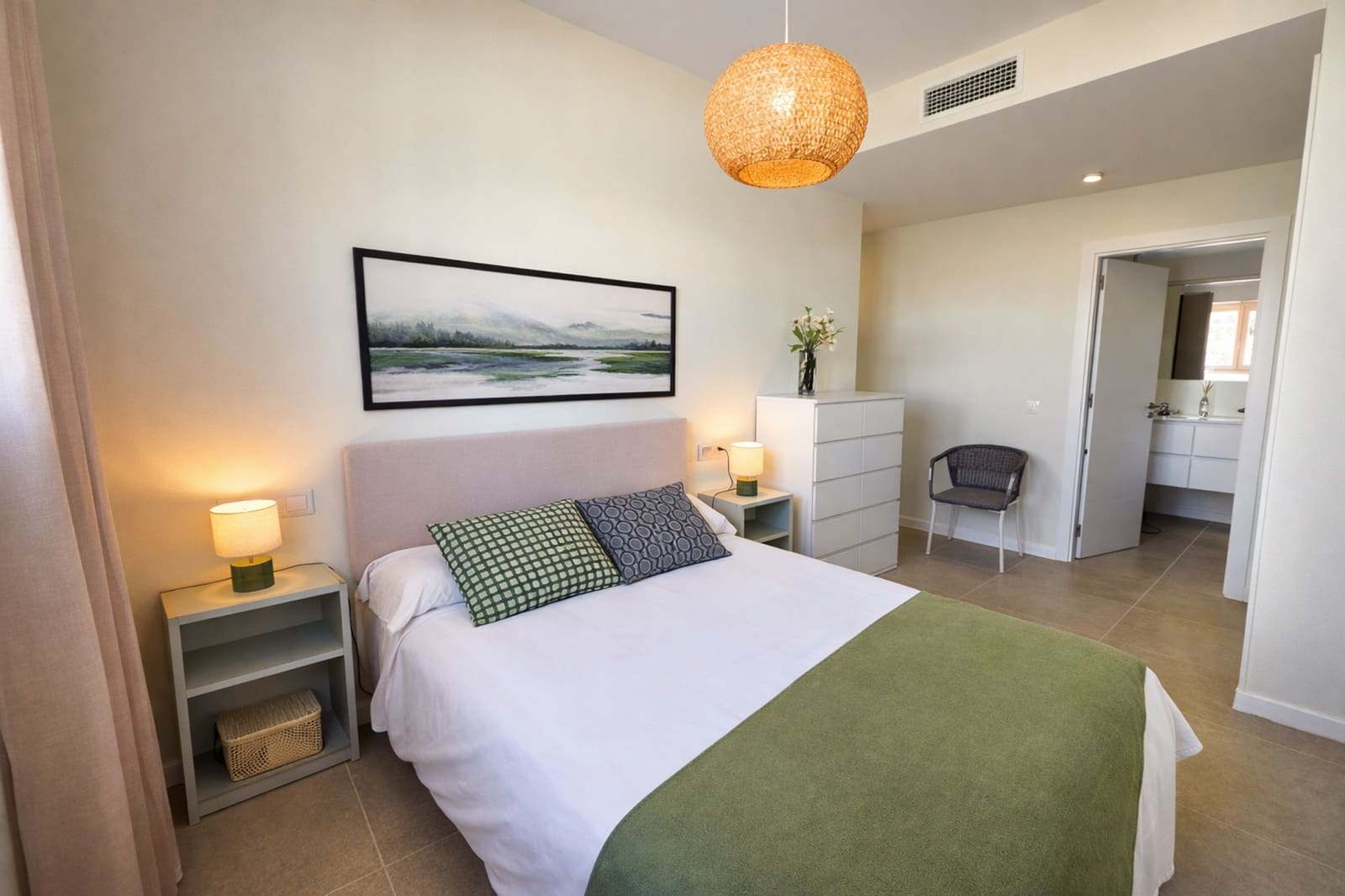 3 chambre Appartement à vendre à Estepona avec piscine garage - 479 000 € (Ref: 9679581)