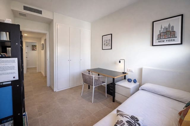 3 chambre Appartement à vendre à Guadalobón, Estepona avec piscine garage - 479 000 € (Ref: 9679581)