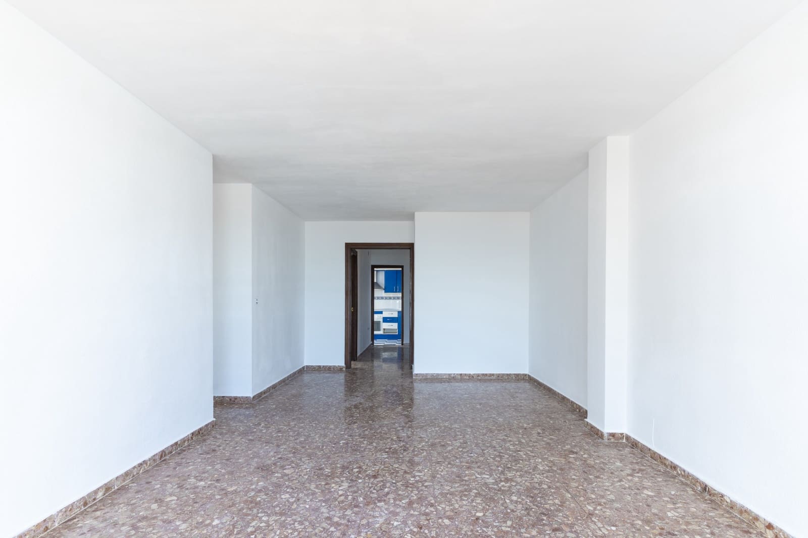 4 makuuhuone Huoneisto myytävänä paikassa San Luis de Sabinillas - 329 000 € (Ref: 9679582)