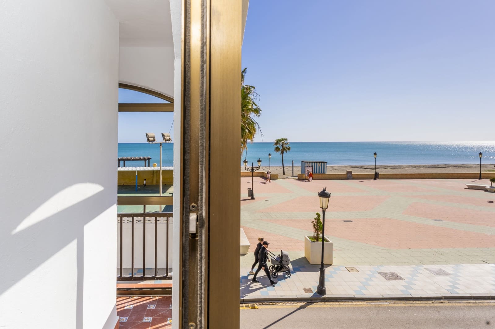 4 makuuhuone Huoneisto myytävänä paikassa San Luis de Sabinillas - 329 000 € (Ref: 9679582)