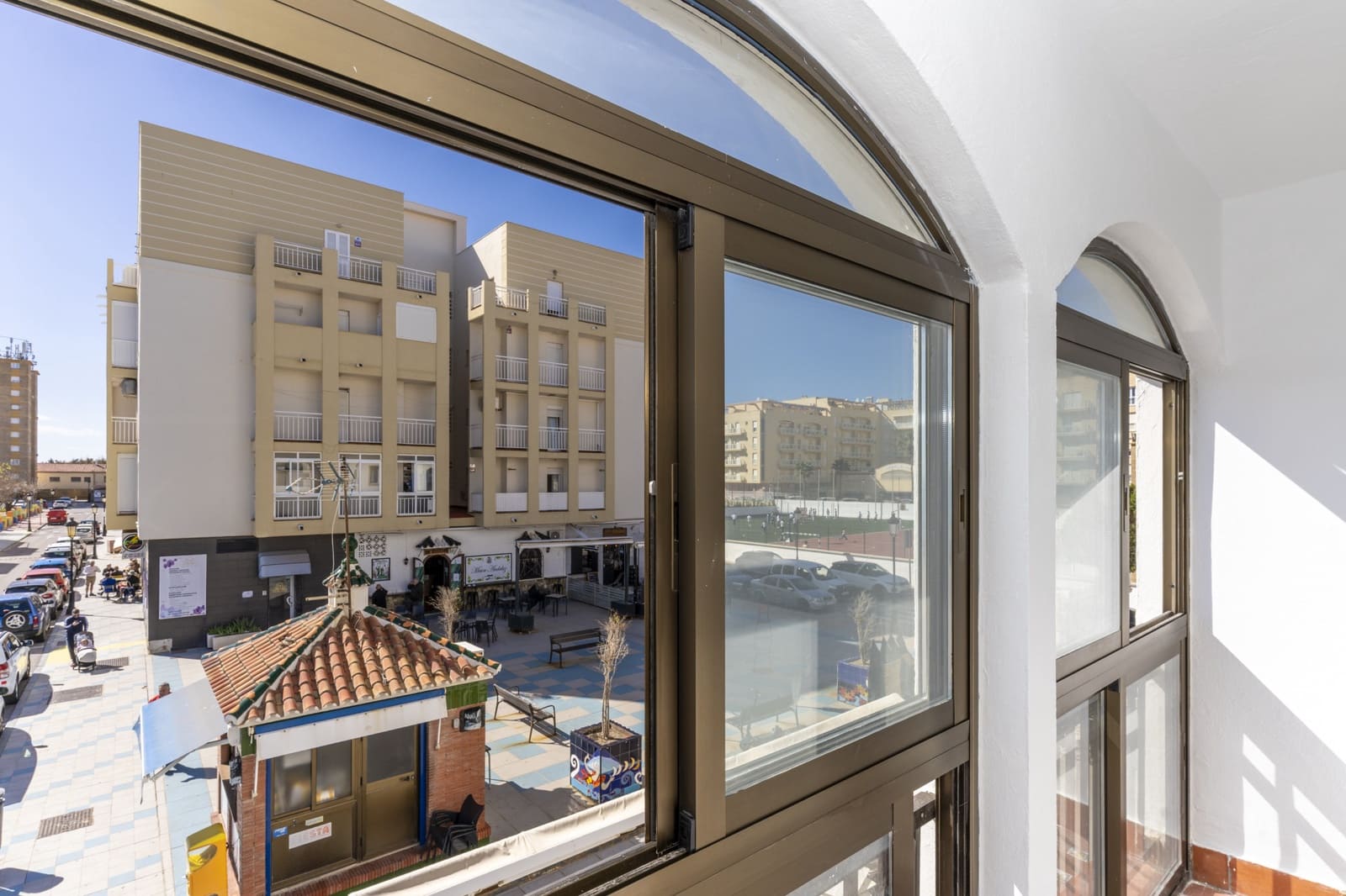 4 makuuhuone Huoneisto myytävänä paikassa San Luis de Sabinillas - 329 000 € (Ref: 9679582)