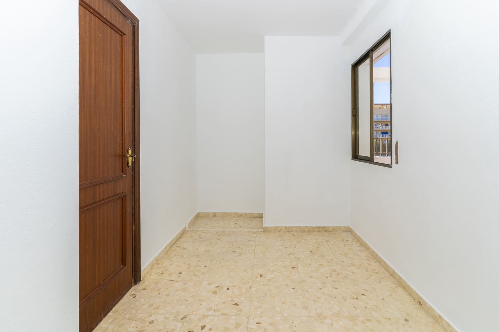 4 Zimmer Apartment zu verkaufen in San Luis de Sabinillas - 299.000 € (Ref: 9679582)