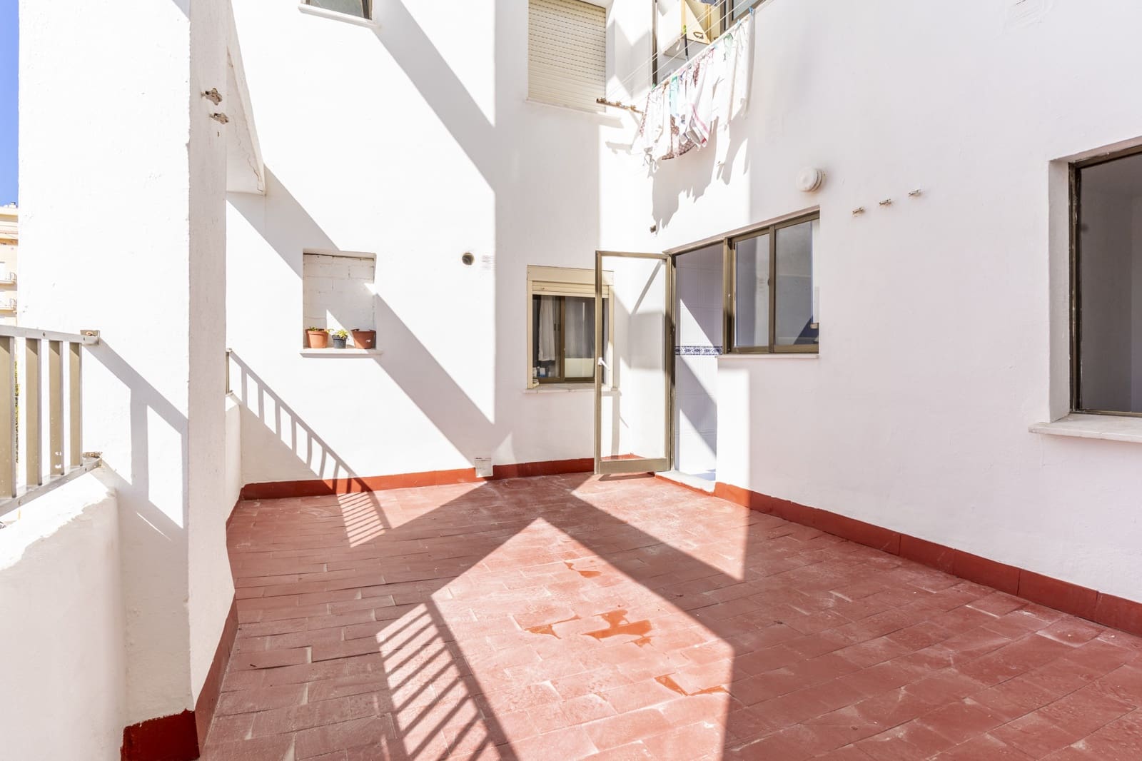4 Zimmer Apartment zu verkaufen in San Luis de Sabinillas - 299.000 € (Ref: 9679582)