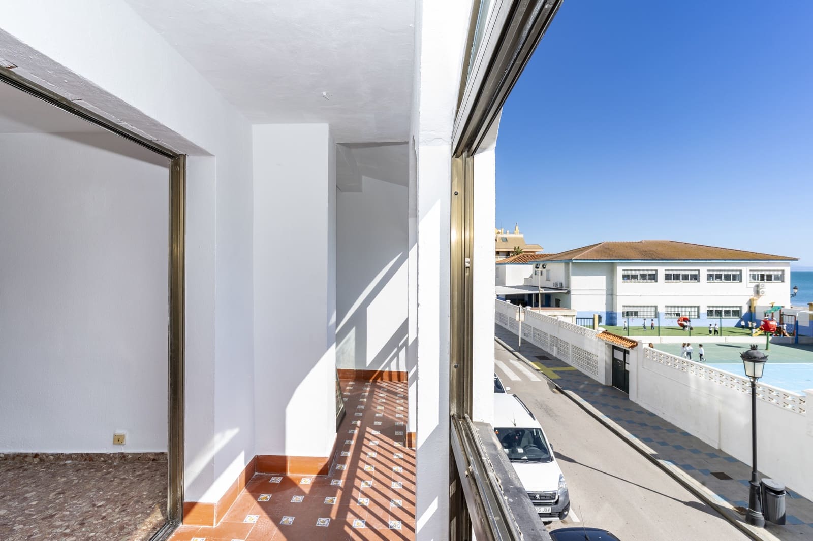 4 Zimmer Apartment zu verkaufen in San Luis de Sabinillas - 299.000 € (Ref: 9679582)