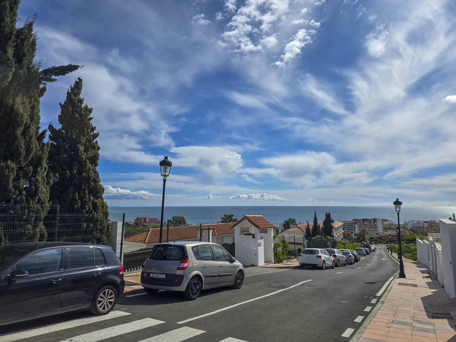 4 quarto Moradia Geminada para venda em La Duquesa / Puerto de la Duquesa com garagem - 395 000 € (Ref: 9686195)