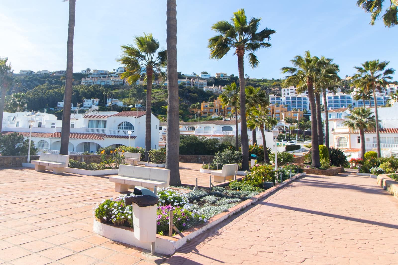 2 Zimmer Haus zu verkaufen in La Duquesa / Puerto de la Duquesa mit Pool - 265.000 € (Ref: 9721411)