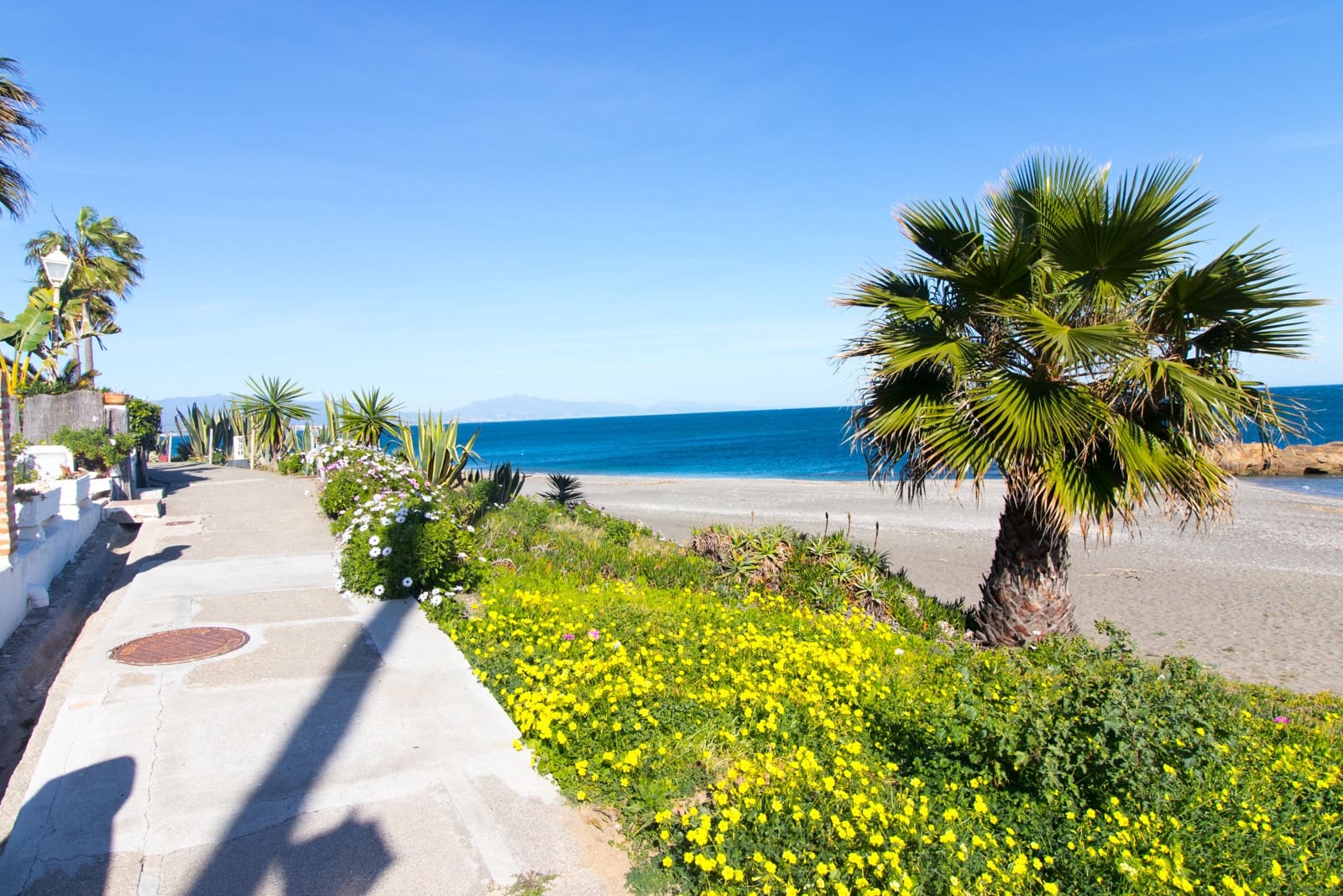 2 Zimmer Haus zu verkaufen in La Duquesa / Puerto de la Duquesa mit Pool - 265.000 € (Ref: 9721411)