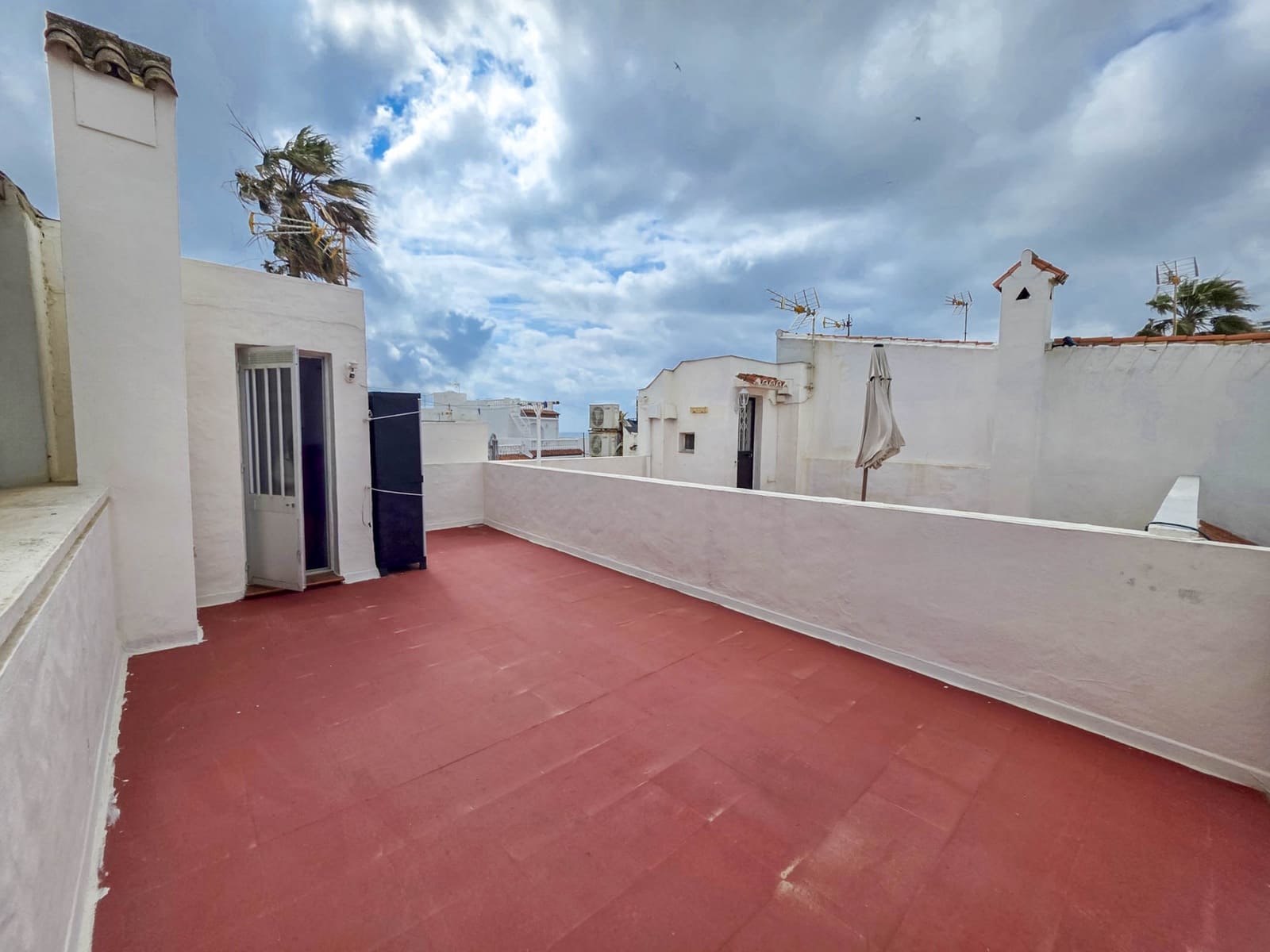 2 Zimmer Haus zu verkaufen in La Duquesa / Puerto de la Duquesa mit Pool - 265.000 € (Ref: 9721411)